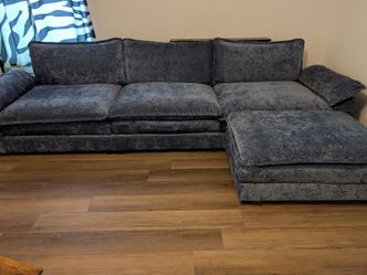 Sectional Sofa with Chaise