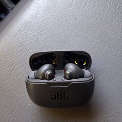 JBL Ear buds