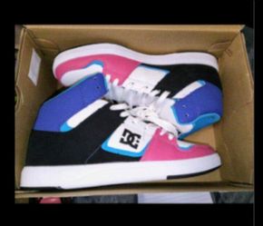 Women's DC shoes size 10