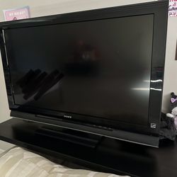 43 in. SONY TV