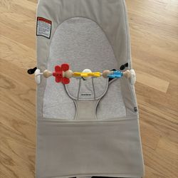 Baby bjorn bouncer with toy bar