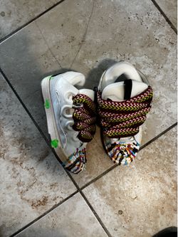 Lanvin curb
