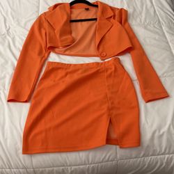 Two piece skirt set