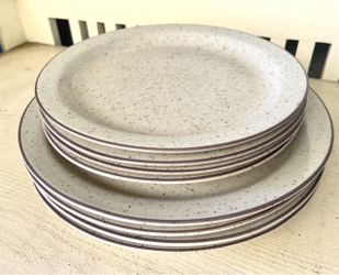 ** Vintage Dansk Kallan Salad and Dinner Plates **