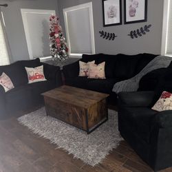 Like New Living room Set