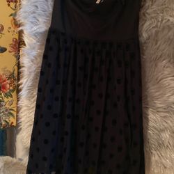 Black Extra Large Spaghetti Strap Dre’s With Polka Dots Like New One Strap Has To Sewn On 