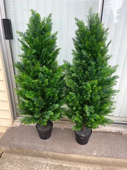 Faux 4' UV Resistant Cedar Tree Indoor and Outdoor, 2 in a pack. Open box. Price per box.