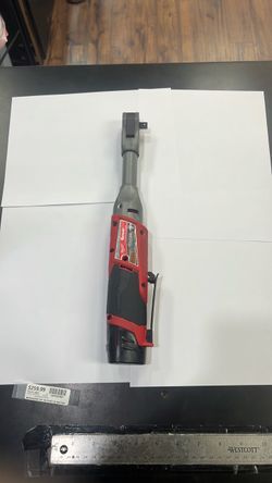 Milwaukee M12 3/8" Cordless Ratchet