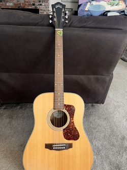 Acoustic Guild Guitar D-24OE