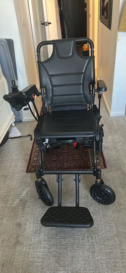 Electric Mobility chair Cost 899.00 Sell 350