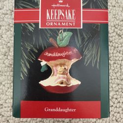1992 Hallmark Keepsake Christmas Ornament “Granddaughter”