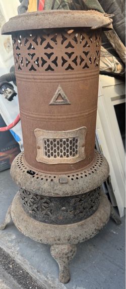 Antique oil burner