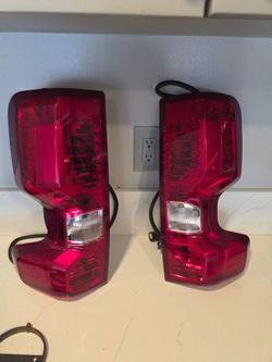 Tail lights chevy 2023 1500 custom