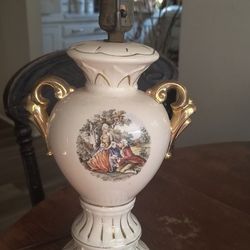 Vintage George And Martha Washington Lamp