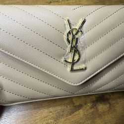 BEIGE HAND BAG CLUTCH WITH GOLD CHAIN 