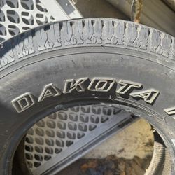 Like New Tire P245/15R/16