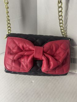 Betsey Johnson quilted shoulder bag w/ flower detail