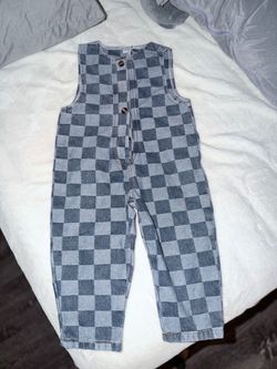 Kids  Overalls. ( SHEIN)