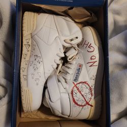 Stranger Things Reebok