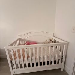 Crib and mattress