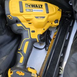 Dewalt 15 Gauge Finish Nailer New