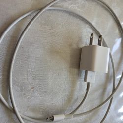 APPLE PHONE CHARGER