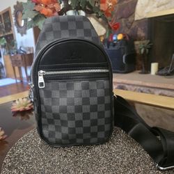 Backpack

Louis Vuitton, The Avenue Slingbag is made from Damier Graphite canvas with a Louis Vuitton Paris leather patch on the front outside pocket,