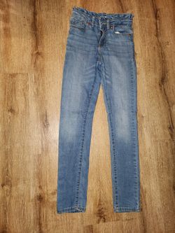 Girls size 10 REG Levi jeans