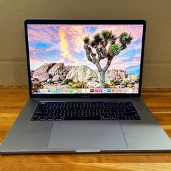 🍎 MacBook Pro 15” 2018 i9 2.9Ghz 16GB RAM 500GB SSD Radeon Pro 560X 4G VRAM