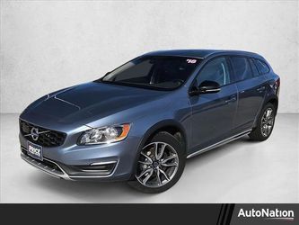 2018 Volvo V60 Cross Country