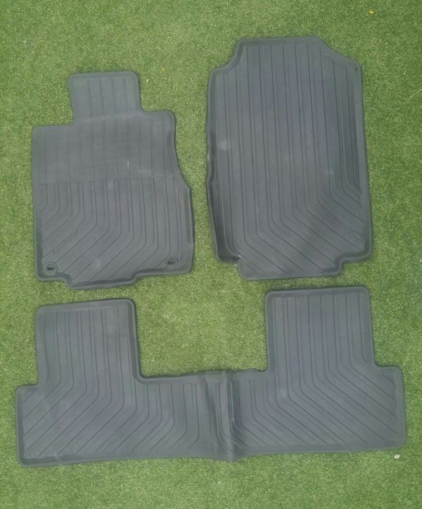 2017 2016 Honda Cr V All Weather Floor Mats For In Los Angeles 2017 2016 Honda Cr V All Weather Floor Mats For In Los Angeles Ca Offerup