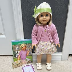 Retired American Girl Kit in excellent condition