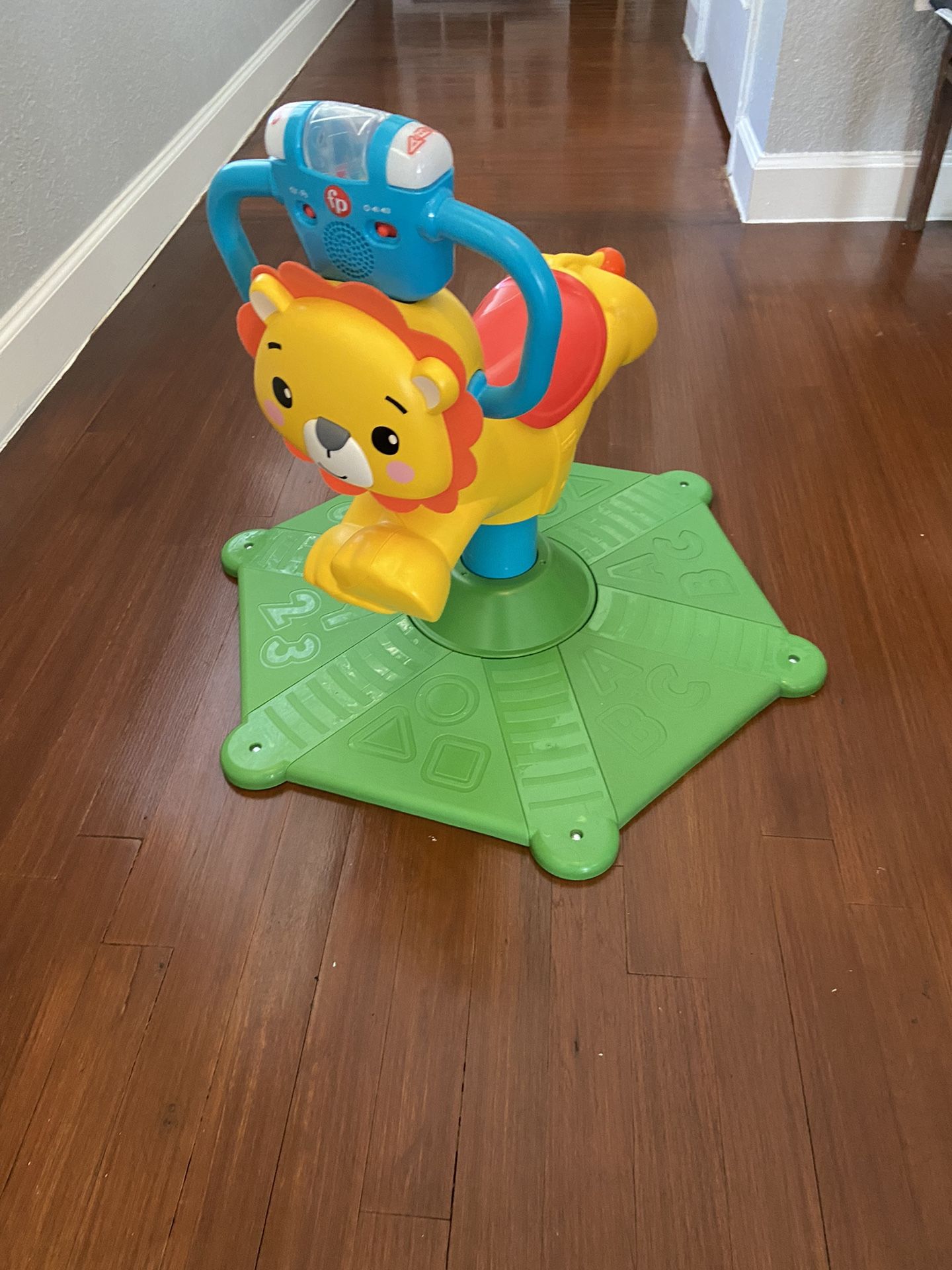 Fisher Price Bouncer Lion