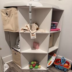 Kids Room Shelf