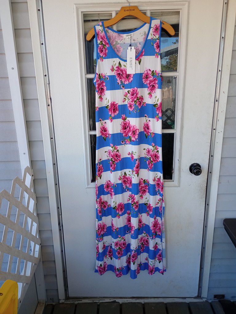 Brand New!!!  Floral Slit Leg Maxi Dress Womens XL Blue White Striped Pink Racerback.