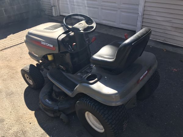 Craftsman lt2000 need battery could start $350firm for Sale in Derby
