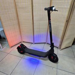 Phantomgogo ELECTRIC SCOOTER A10. Speed 15MPH 400W Rear Hub Motor Up to 28 Mile Range Automatic Turn
