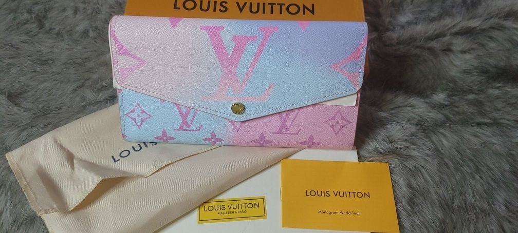 LV Wallet
