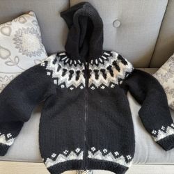 Icelandic Lopi sweaters (lopapeysa)