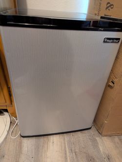 Magic Chef Mimi Fridge