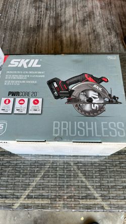 SKIL 20V PWRCORE 20 6-1/2 in. Cordless Brushless Circular Saw Kit (Battery & Charger)