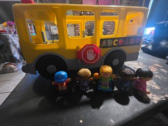 Little people bus