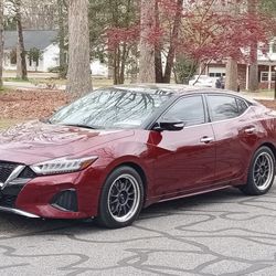 Nissan Maxima SL 2019 with Transferrable Warranty