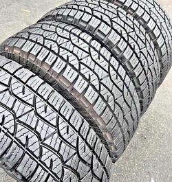 275/70r18 cooper tires en Excelentes Condiciones de Vida las 4