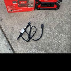 Milwaukee
M18 18V Lithium-Ion Cordless 3600-Watt/1800-Watt Battery Powered Power Supply
