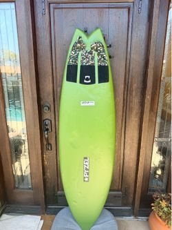 Pyzel surfboard: Astro Pop 5’8