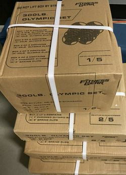 300 LB OPYMPIC WEIGHT SET WITH BAR