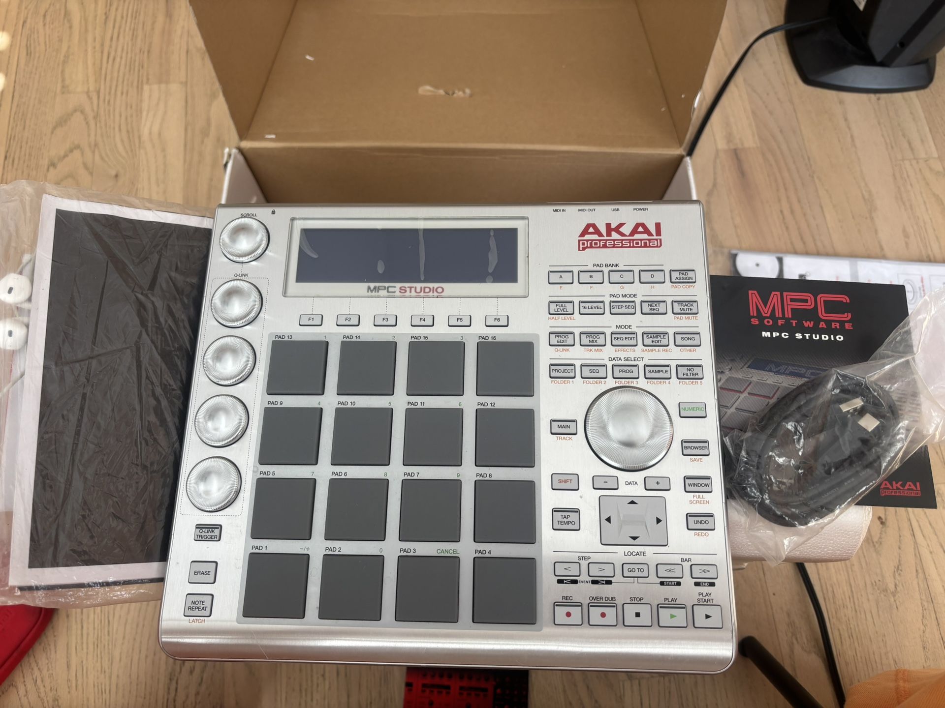 Akai MPC Studio