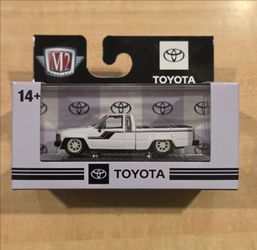 M2 Machines 1:64 1985 Toyota Truck - Hobby Exclusive Diecast