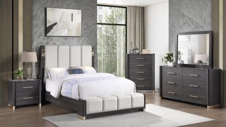 Clifton Queen 4 Pc Bedroom Set in Charcoal Gray